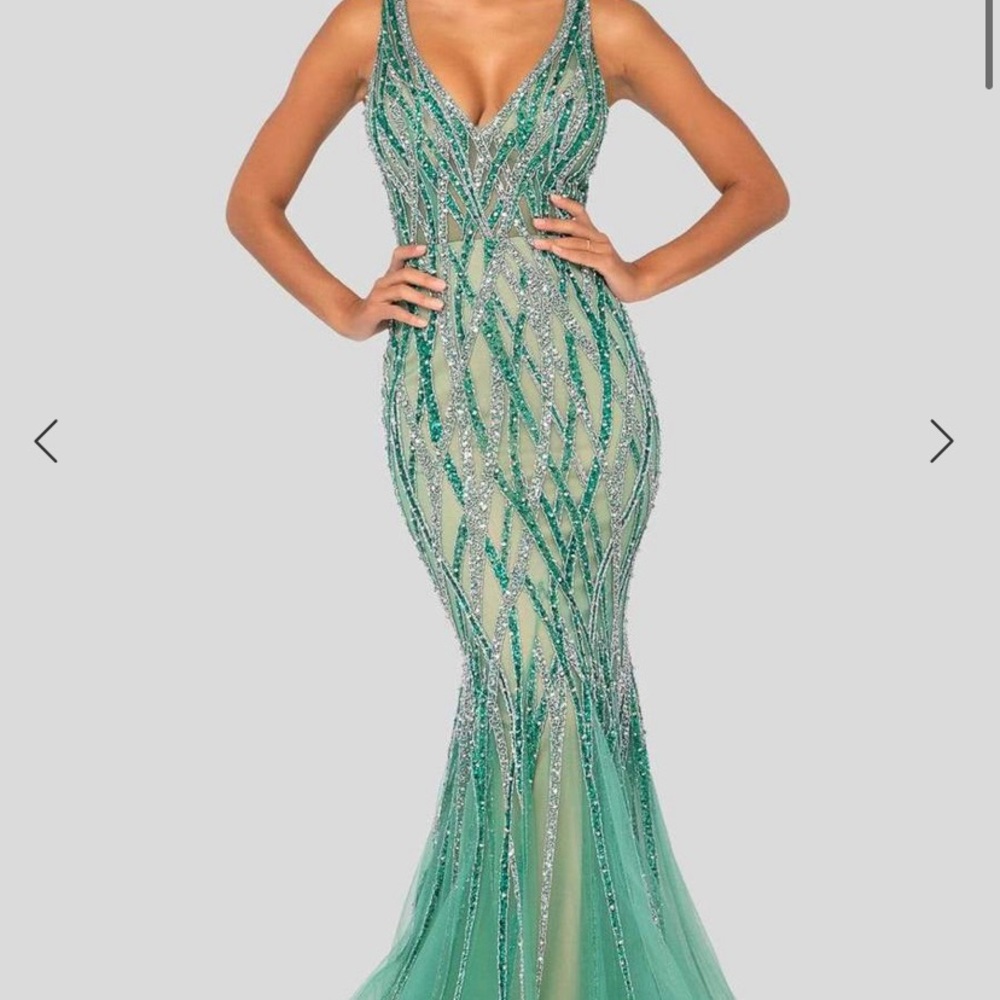 Terani Couture Dress - Green - Size 8 - 1912GL9573